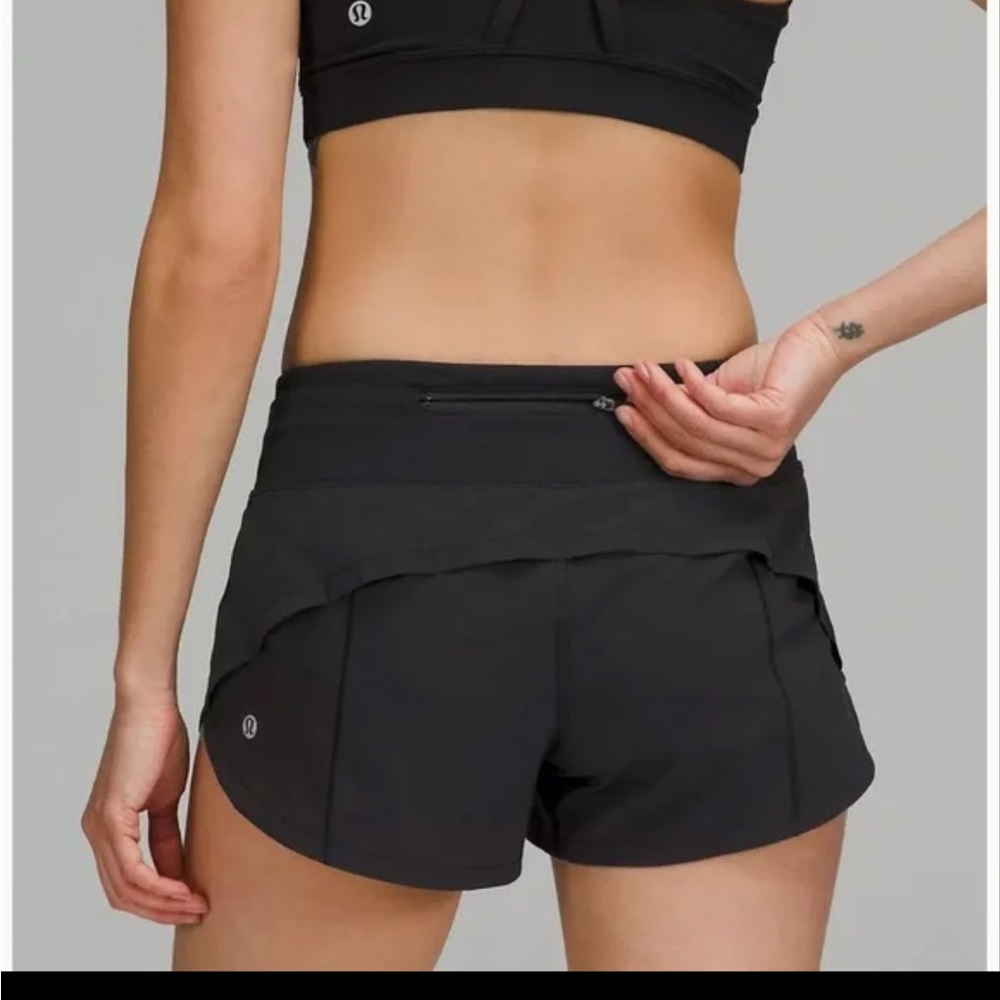 lululemon athletica black run speed shorts 2.5 inch  size 4